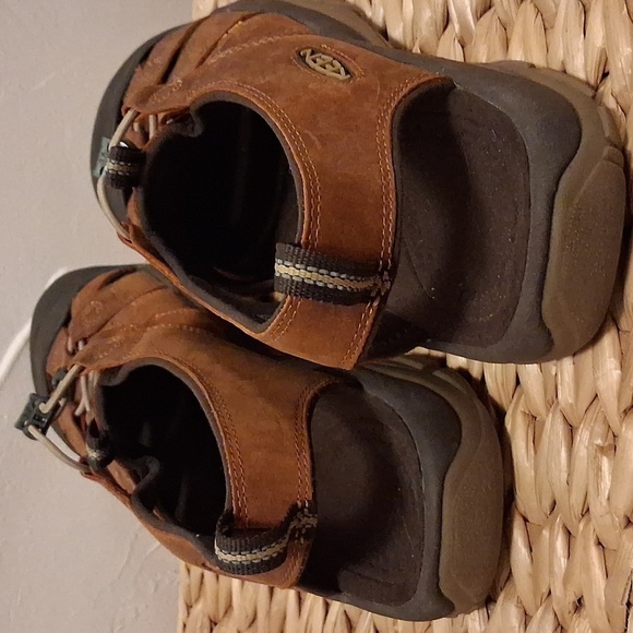 ✨KEEN Newport Leather Hiking Camping Outdoor Sandals 13